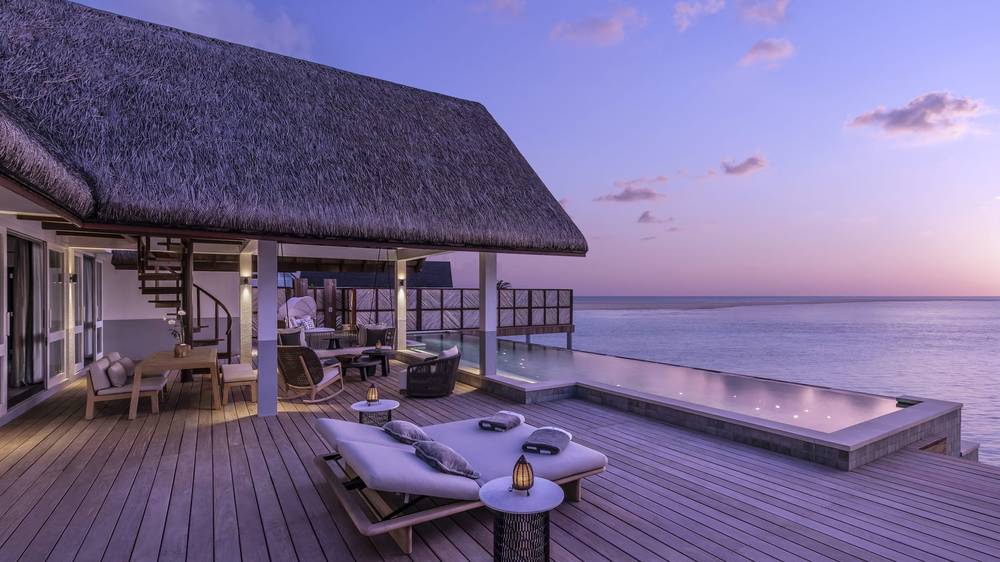 Four Seasons Resort Maldives at Landaa Giraavaru - Maldives Resort